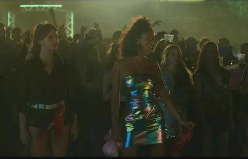 国产乱色,揭秘我国色彩艺术的独特魅力 第2张 国产乱色,揭秘我国色彩艺术的独特魅力 第2张